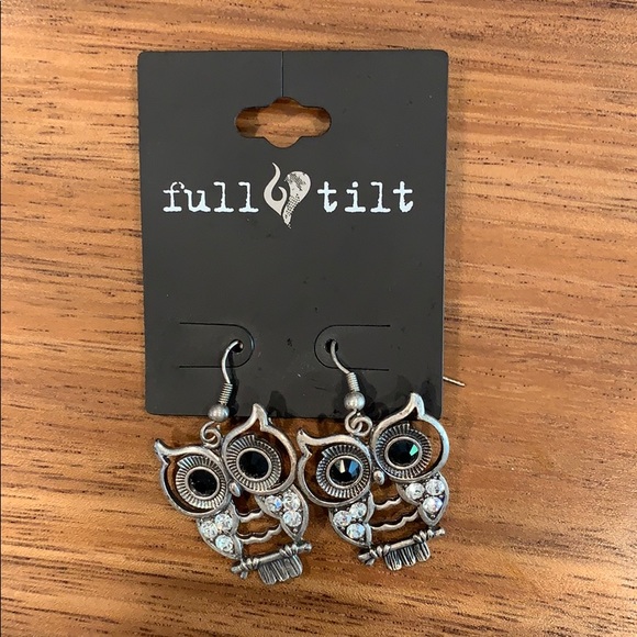 Owl Earrings - Picture 3 of 4